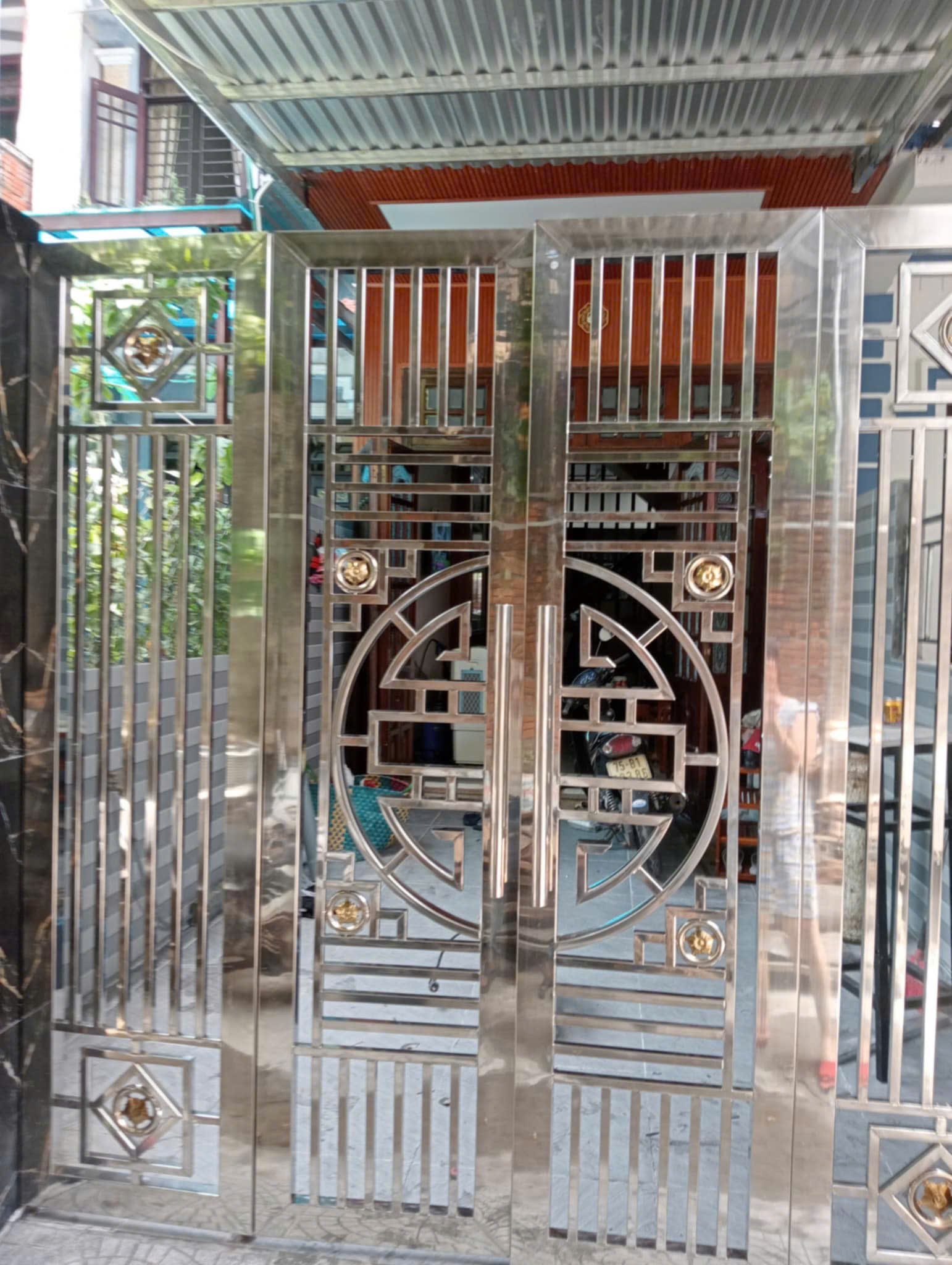 Sản xuất cửa sắt kéo tại Huế